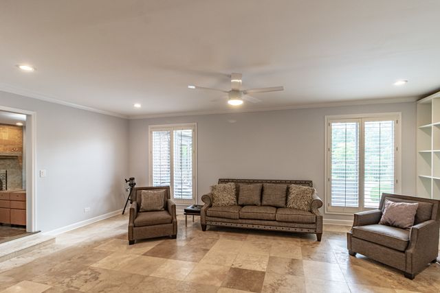 31 Fox Trail, Lincolnshire, IL 60069