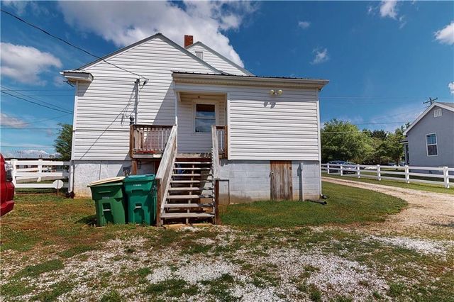 317 W Atkins Street, Dobson, NC 27017