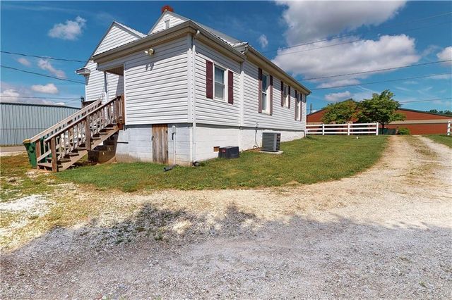 317 W Atkins Street, Dobson, NC 27017