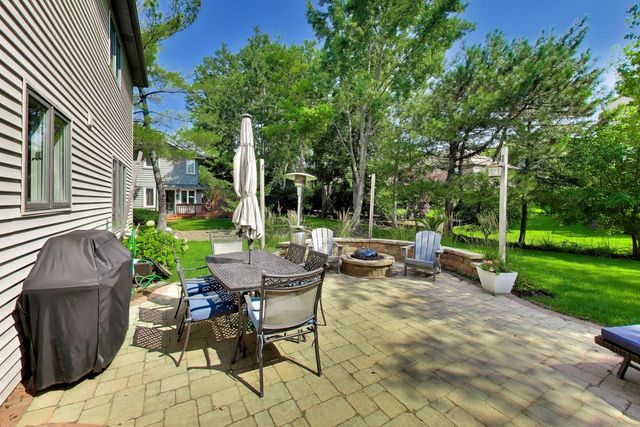 1016 Liberty Drive, Naperville, IL 60540