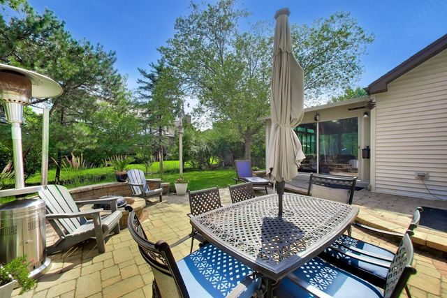 1016 Liberty Drive, Naperville, IL 60540