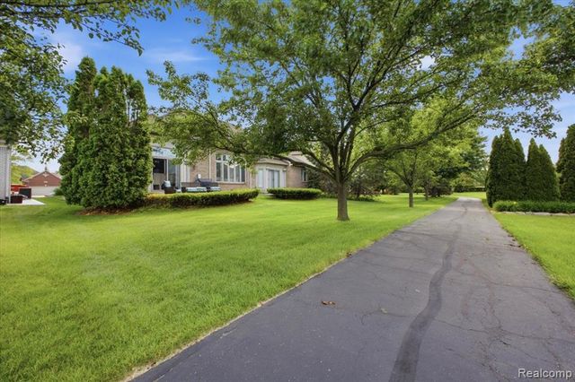 21683 Trevor Court, Macomb, MI 48044