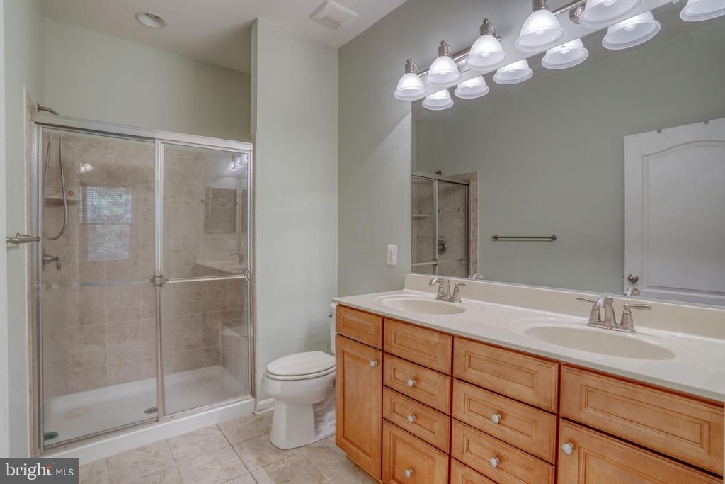 21 STARFIRE CT, Dover, DE 19901