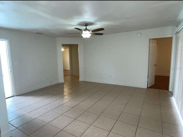 2126 W GRACE STREET, Tampa, FL 33607