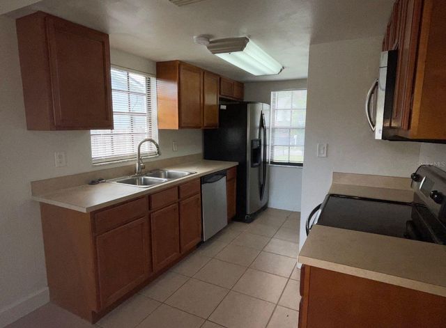 2126 W GRACE STREET, Tampa, FL 33607