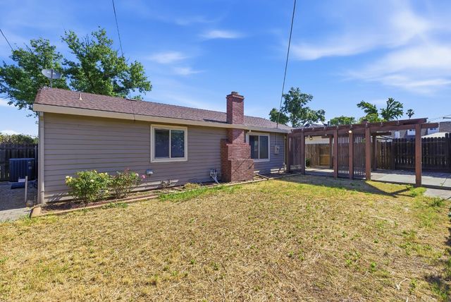 6406 Templeton Dr, Carmichael, CA 95608