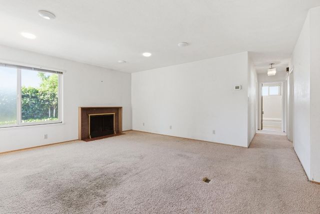 6406 Templeton Dr, Carmichael, CA 95608