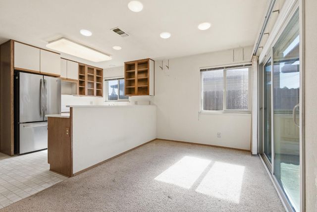 6406 Templeton Dr, Carmichael, CA 95608