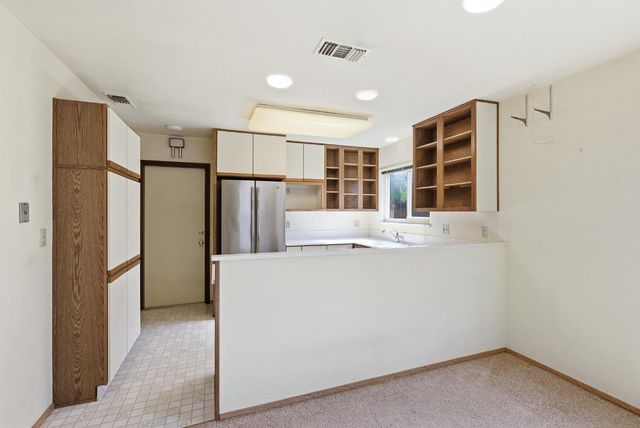 6406 Templeton Dr, Carmichael, CA 95608