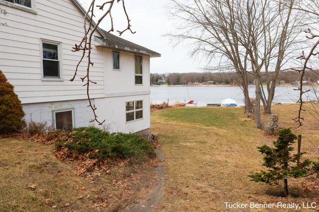 2378 Duff Road, Dalton Twp, MI 49457