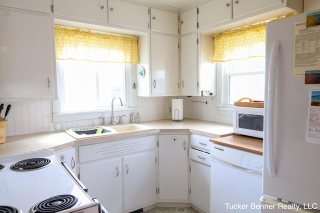 2378 Duff Road, Dalton Twp, MI 49457