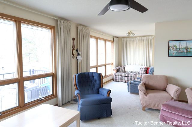 2378 Duff Road, Dalton Twp, MI 49457