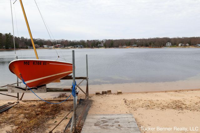 2378 Duff Road, Dalton Twp, MI 49457