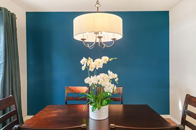 9331 Lakepoint Dr, Elk Grove, CA 95758