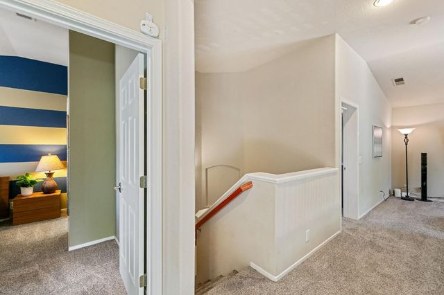 9331 Lakepoint Dr, Elk Grove, CA 95758