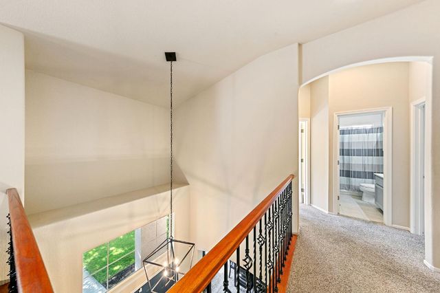 9331 Lakepoint Dr, Elk Grove, CA 95758