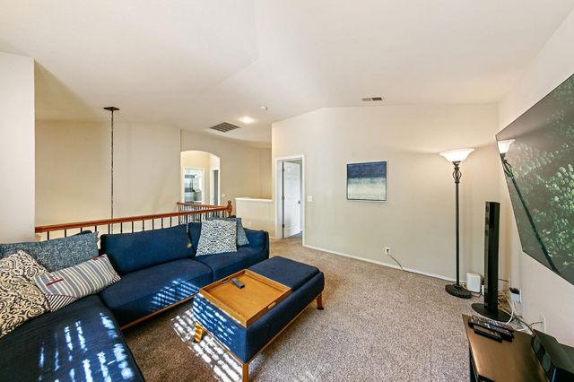 9331 Lakepoint Dr, Elk Grove, CA 95758