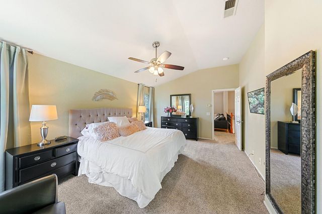 9331 Lakepoint Dr, Elk Grove, CA 95758