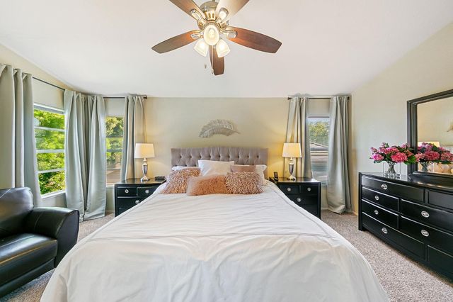 9331 Lakepoint Dr, Elk Grove, CA 95758