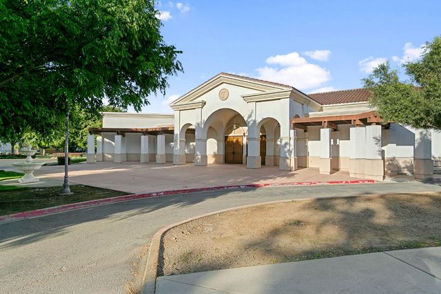 9331 Lakepoint Dr, Elk Grove, CA 95758