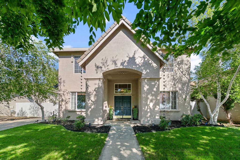 9331 Lakepoint Dr, Elk Grove, CA 95758