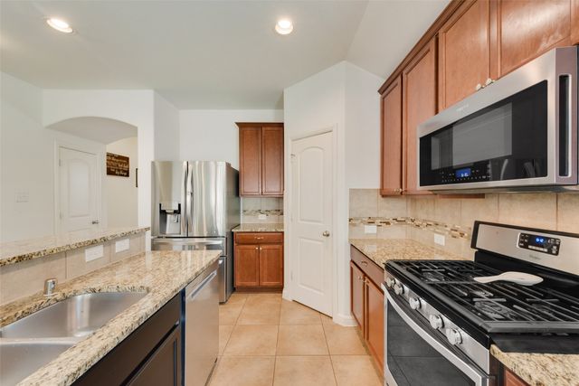 920 Partridge Drive, Aubrey, TX 76227