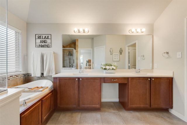 920 Partridge Drive, Aubrey, TX 76227