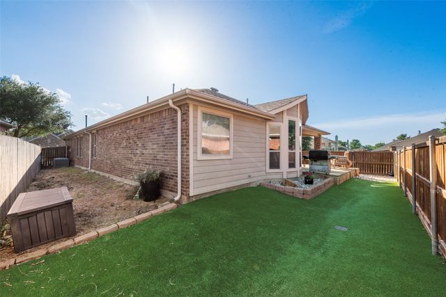 920 Partridge Drive, Aubrey, TX 76227
