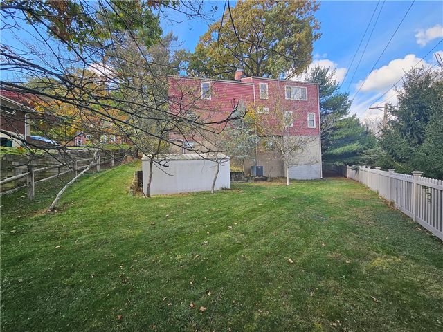 103 Sycamore Dr, Ross Twp, PA 15237