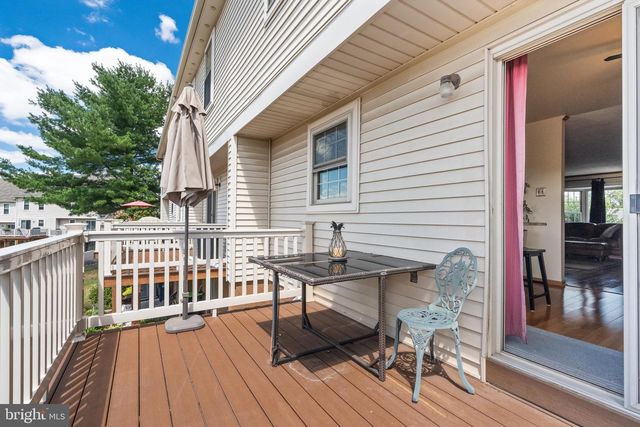 104 HOLLYTREE CT, Pottstown, PA 19464