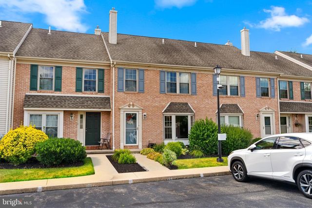 104 HOLLYTREE CT, Pottstown, PA 19464