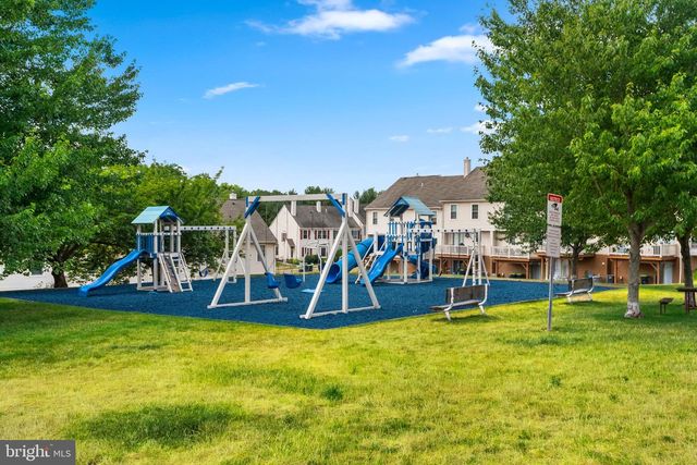104 HOLLYTREE CT, Pottstown, PA 19464