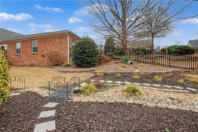 79 Blakewood Court, Jefferson, GA 30549