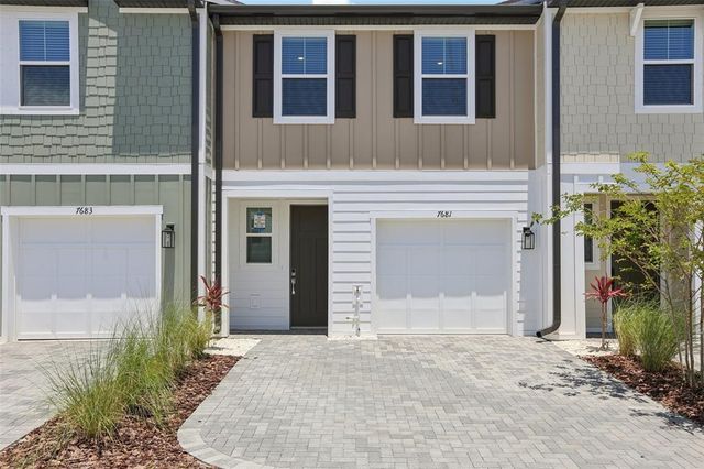 7681 DEER VALLEY CIRCLE, Tampa, FL 33635