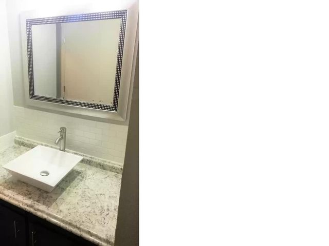 1124 N Center Street, Arlington, TX 76011
