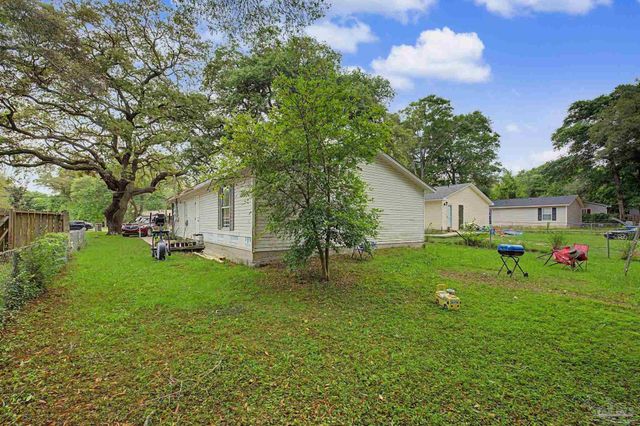 6150 Denver Ave, Pensacola, FL 32526