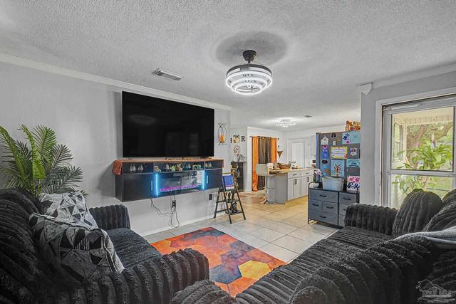 6150 Denver Ave, Pensacola, FL 32526