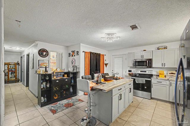 6150 Denver Ave, Pensacola, FL 32526