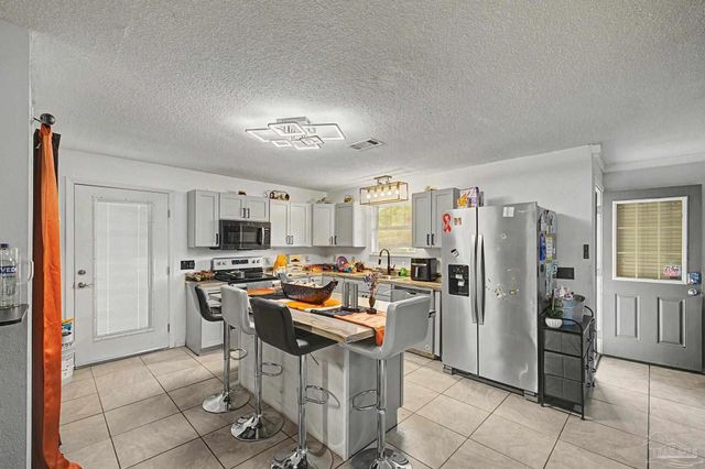 6150 Denver Ave, Pensacola, FL 32526