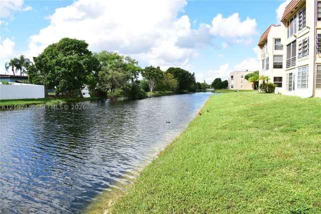 2751 N Pine Island Rd 101, Sunrise, FL 33322