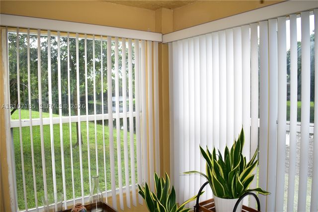 2751 N Pine Island Rd 101, Sunrise, FL 33322