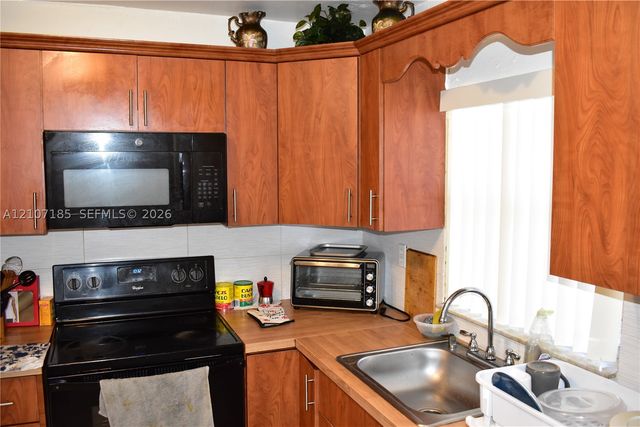2751 N Pine Island Rd 101, Sunrise, FL 33322