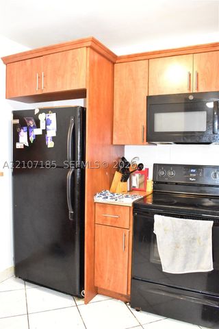 2751 N Pine Island Rd 101, Sunrise, FL 33322