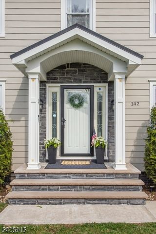 142 Crescent Rd, Florham Park Boro, NJ 07932