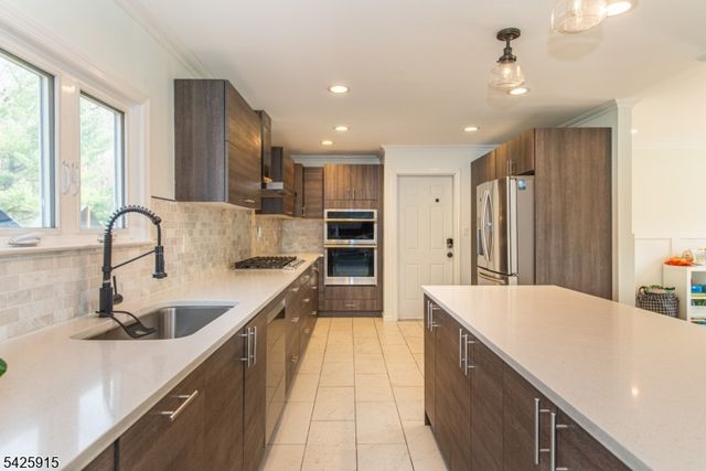 142 Crescent Rd, Florham Park Boro, NJ 07932