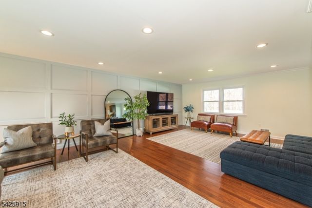 142 Crescent Rd, Florham Park Boro, NJ 07932