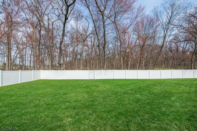 142 Crescent Rd, Florham Park Boro, NJ 07932