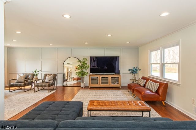 142 Crescent Rd, Florham Park Boro, NJ 07932