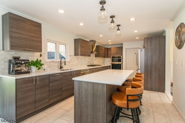 142 Crescent Rd, Florham Park Boro, NJ 07932