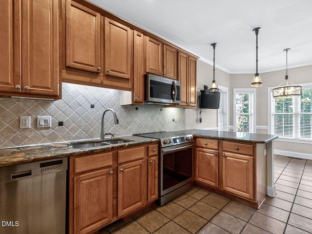 139 Lake Point Drive, Clayton, NC 27527